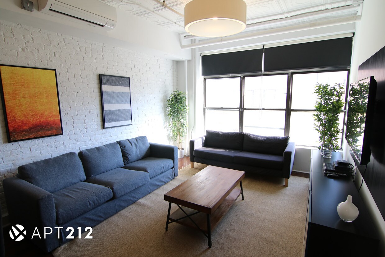 Primary Photo - 50 Delancey St
