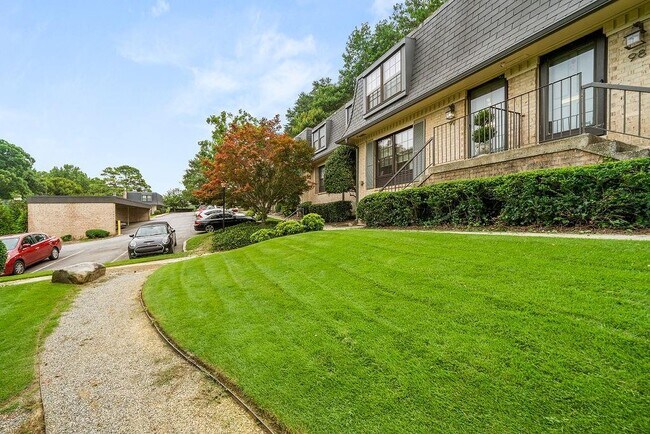 Building Photo - 103 La Rue Pl NW