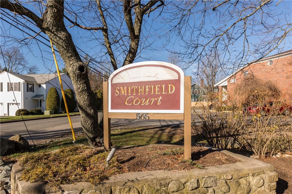 Primary Photo - 565 Smithfield Rd
