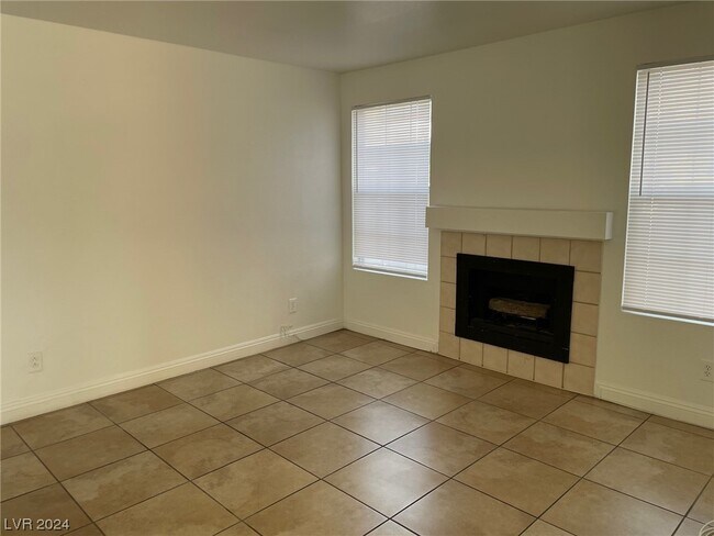 Building Photo - 2801 N Rainbow Blvd