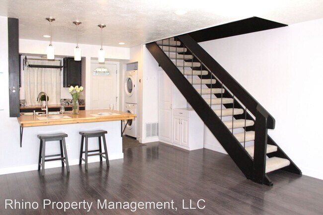 Building Photo - 1 br, 1 bath House - 5323 S Ben Davis Park