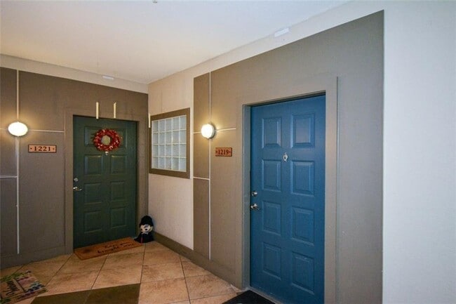 Building Photo - 400 17th St NW