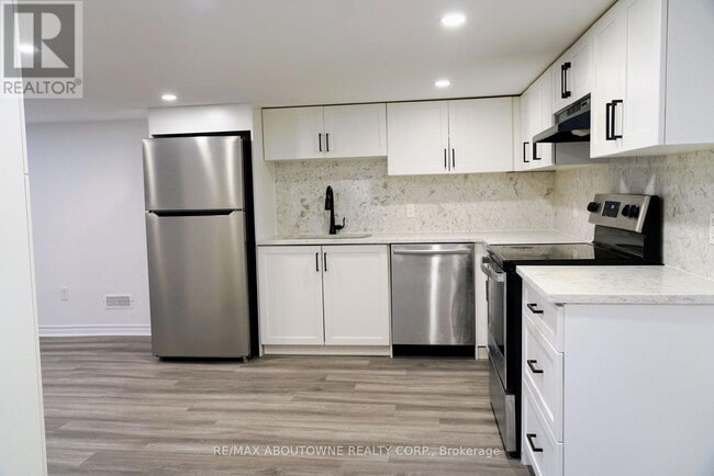 Photo du bâtiment - 93 E 31st St