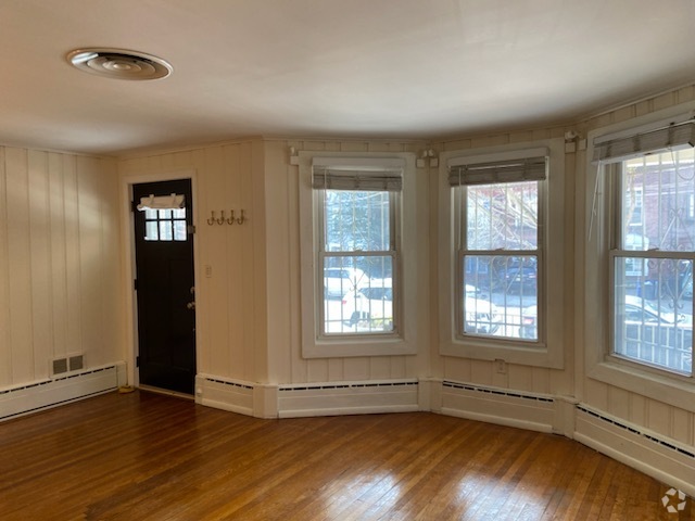 Building Photo - 170 Belmont Ave
