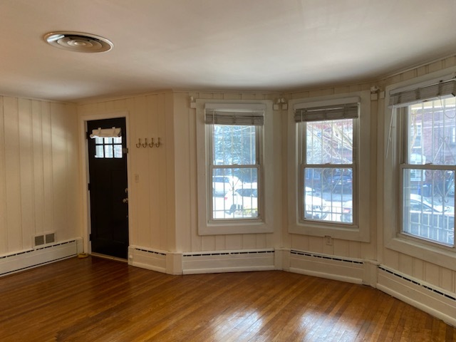 Foto principal - 170 Belmont Ave