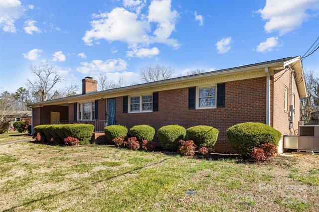 Primary Photo - 1526 Landsdowne Dr