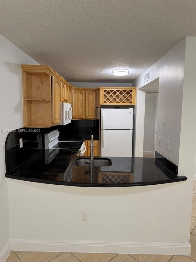 Foto del edificio - 210 SW 11th St