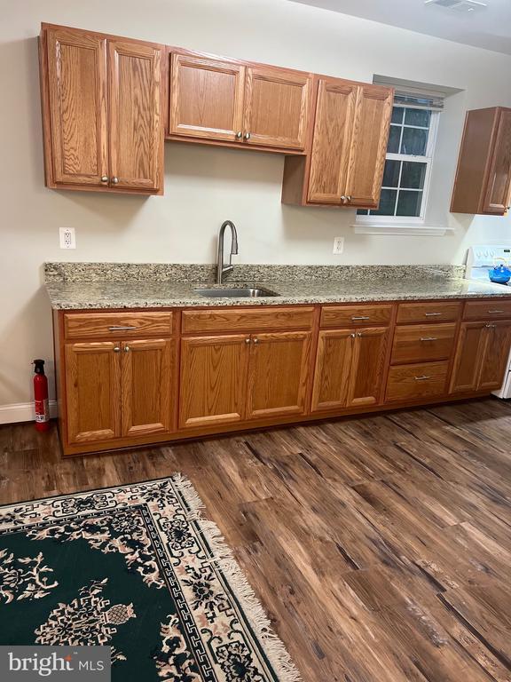 Foto del edificio - 7205 Greenspring Ln