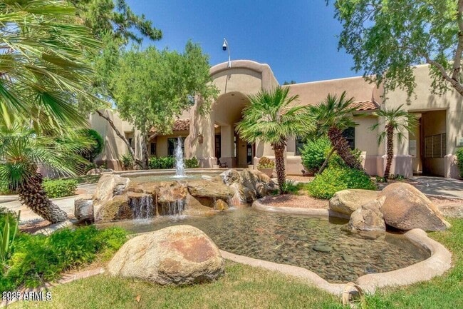 Building Photo - 750 E Northern Ave