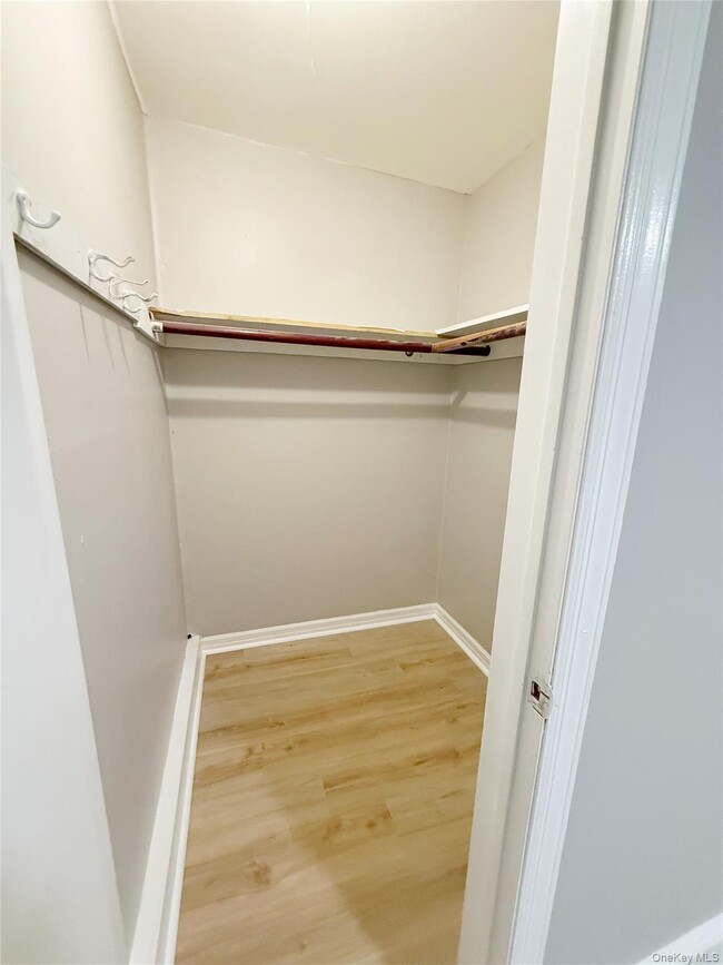 Building Photo - 16 Amackassin Terrace