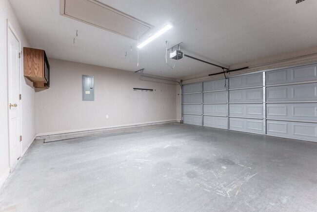 Building Photo - Large lot 3/2 in Conway