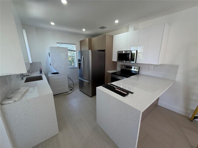 Foto del edificio - 1045 SW 8th Ave