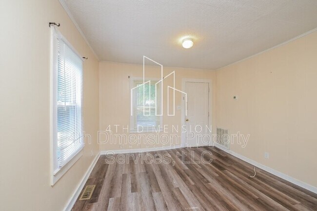 Building Photo - 815 Barnwell St