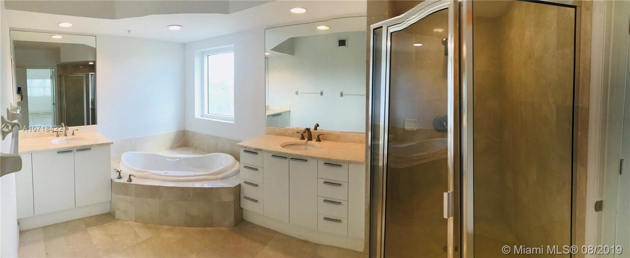 Primary Photo - DUO CONDOMINIUM WEST