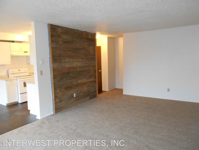 Foto del edificio - 11310 SW Center St