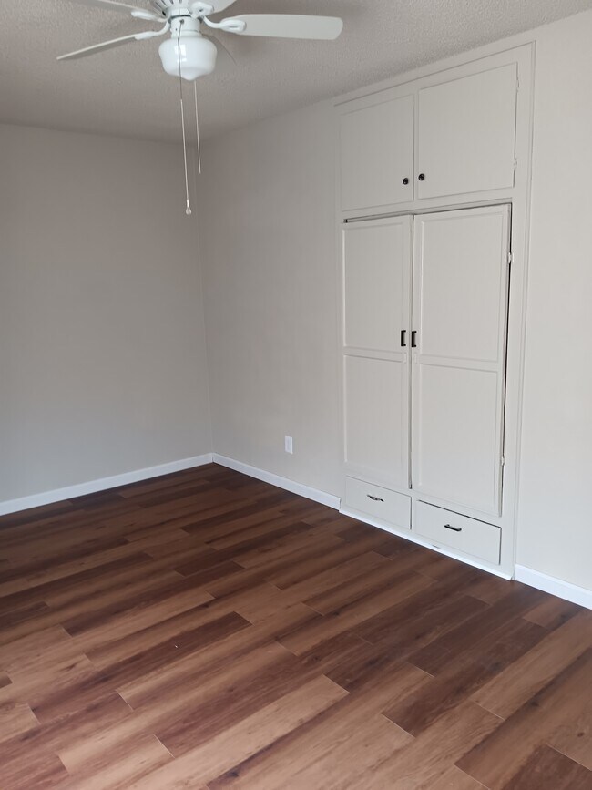 Foto del edificio - 3919 Fernwood Ave