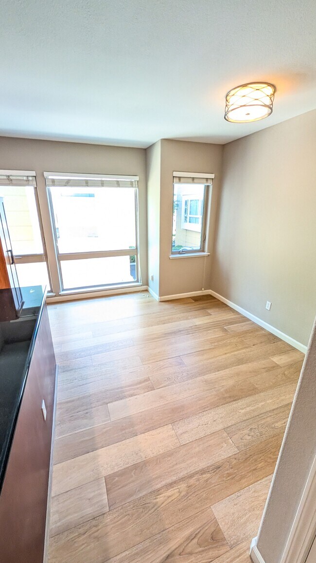 Foto del edificio - 1544 Sunnyvale Ave