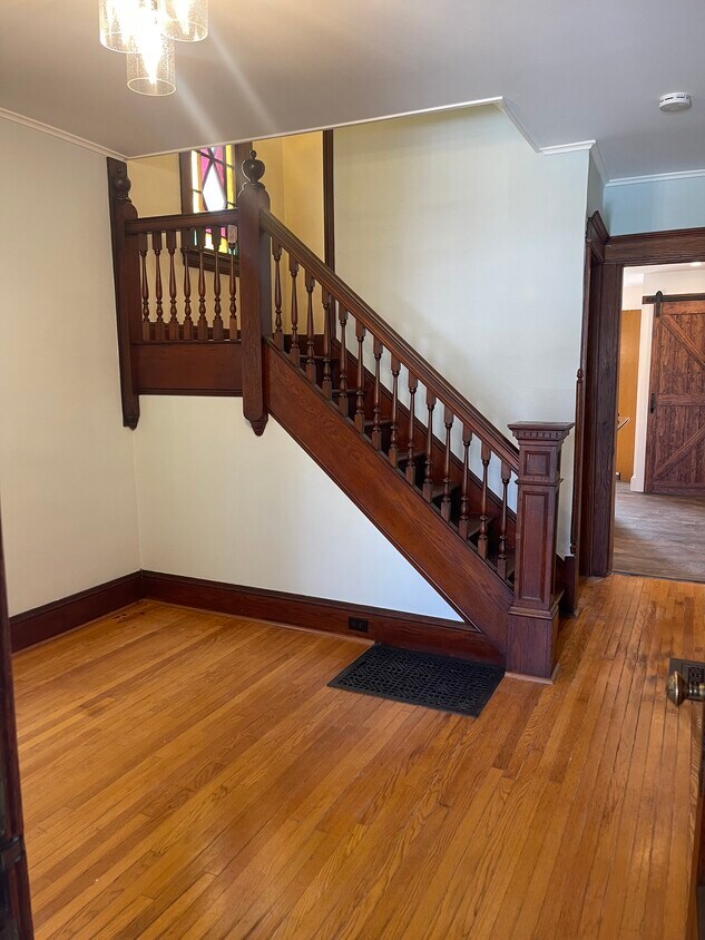 Primary Photo - 407 Bryant Ave