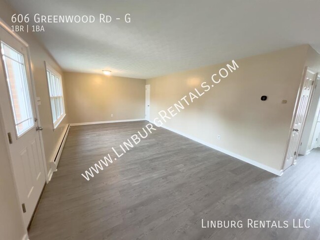Building Photo - 606 Greenwood Rd