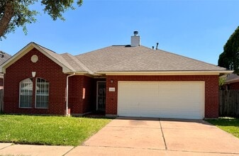 Building Photo - 13423 Agarita Ln