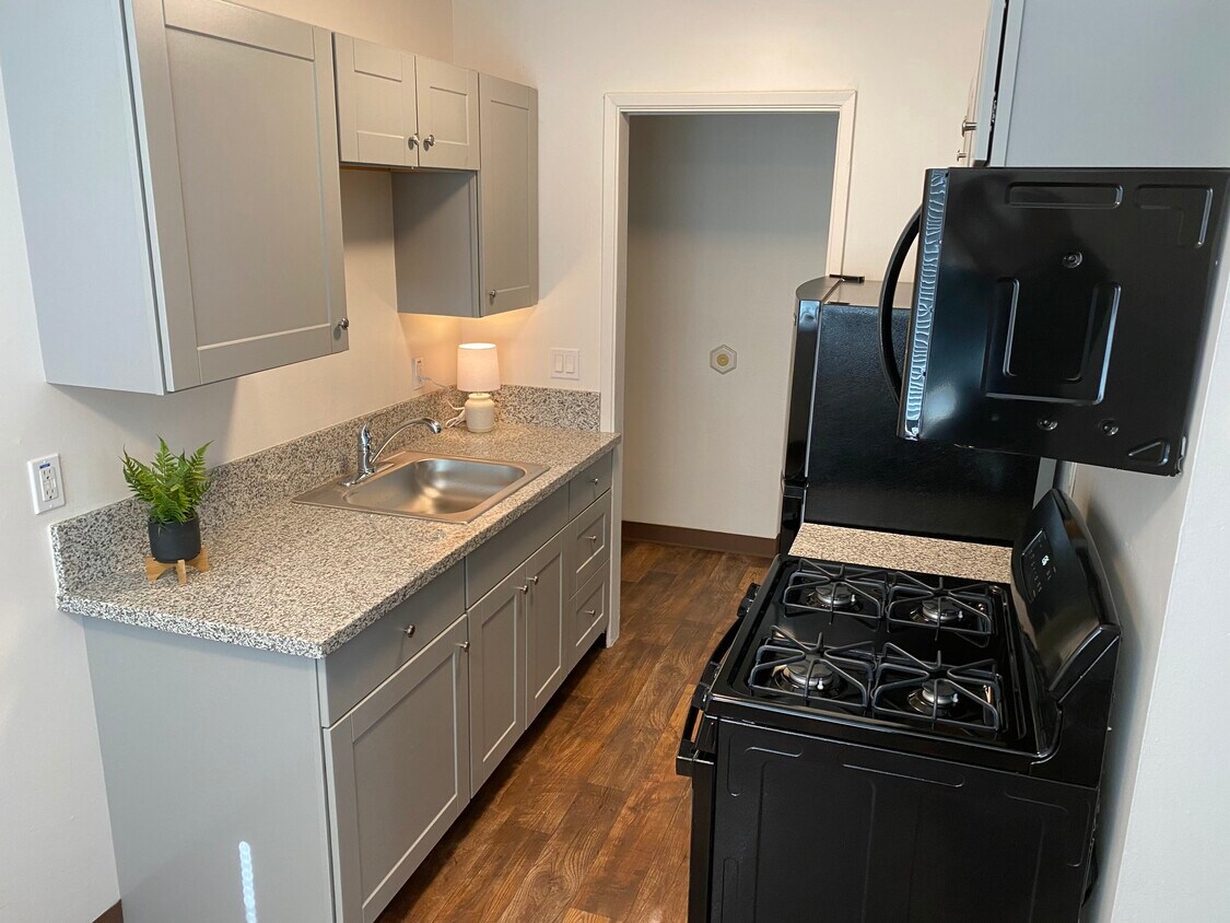 Foto principal - 1070 Echo Road Apartments