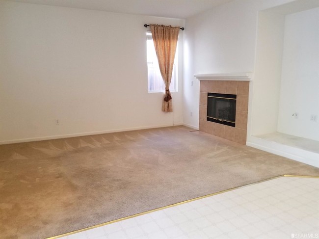 Foto del edificio - 1066 Nursery Ln