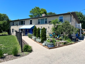 Building Photo - 5326 Hoboken Rd