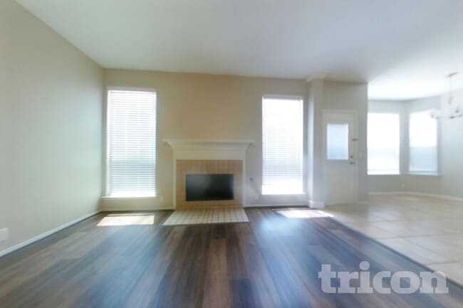 Building Photo - 4504 Vista Meadows Dr