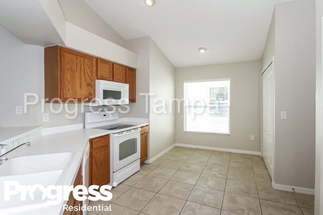Building Photo - 1604 Carson White Ln