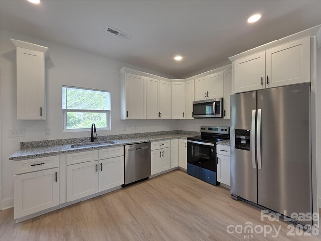 Building Photo - 1028 Patton Ave