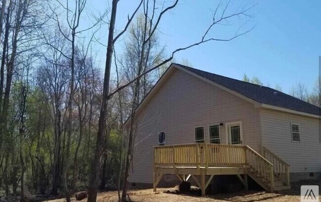 Building Photo - 255 Sterling Way