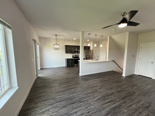Foto del edificio - 5521 Prairie Place Dr