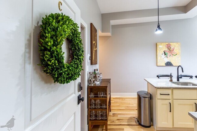 Building Photo - 2003 13th St NW