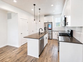 Building Photo - 10743 S Porcini Dr