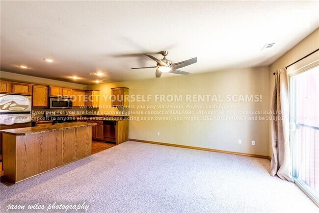 Foto del edificio - 2828 W Hillshire Dr