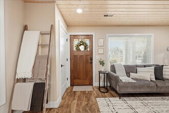 Building Photo - 1434 S Euclid Ave