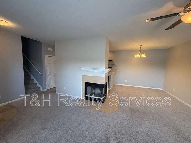 Building Photo - 13415 White Granite Dr