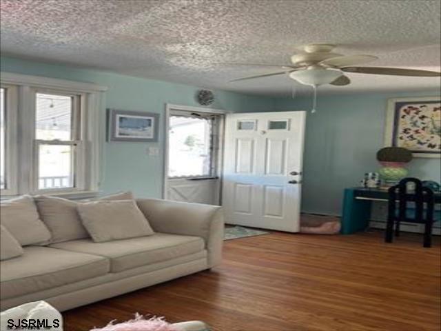 Foto del edificio - 218 N Brunswick Dr