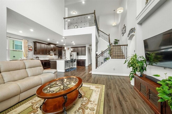 Building Photo - 15613 Cabrillo Way