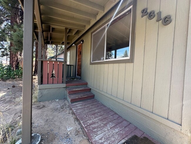 Building Photo - House with TWO Units in One!