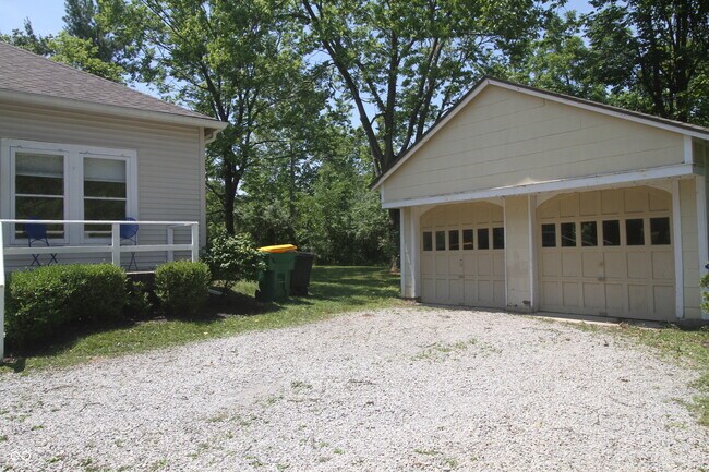 Building Photo - 5080 S 975 E