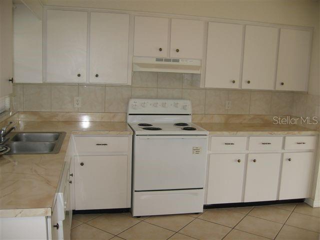 Building Photo - 12043 Rotuma St