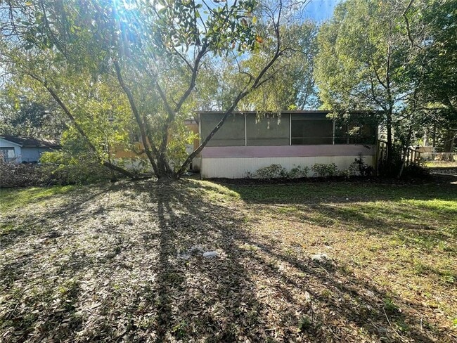 Foto del edificio - 15756 Trigonia St