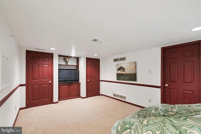 Foto del edificio - 202 Tinker Dr