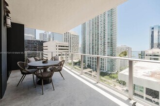 Building Photo - 1010 Brickell Ave