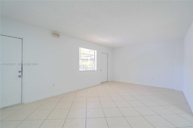 Building Photo - 3265 Virginia St