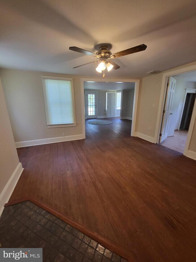 904 Market St, Denton, MD 21629 House for Rent in Denton, MD