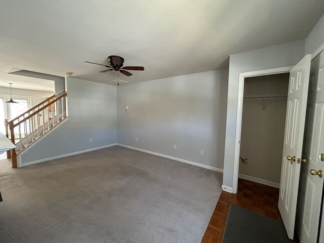 Building Photo - South Asheville - Immaculate 3 Bedroom Tow...