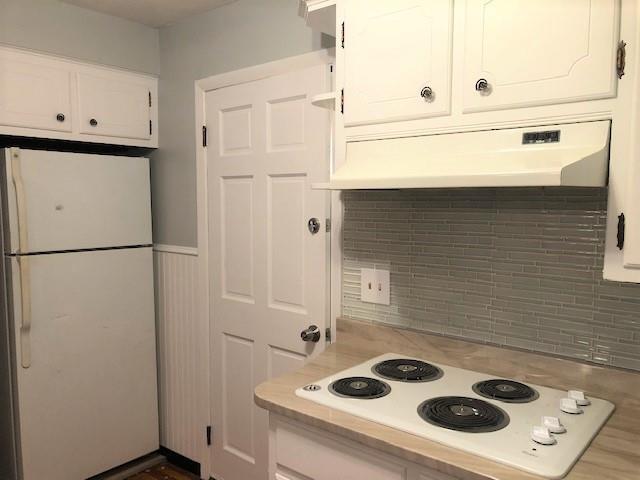 Building Photo - 58-58 Rochambeau Ave