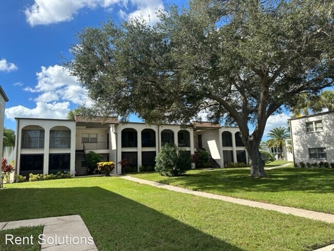 Foto del edificio - 1 br, 1 bath House - 7701 Starkey Road, Un...